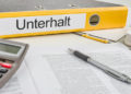 Aktenordner mit der Beschriftung Unterhalt
